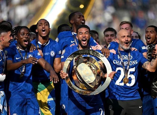 九游游戏大全 詹姆斯在切尔西比赛中绝杀,逆转引发热议的是谁 