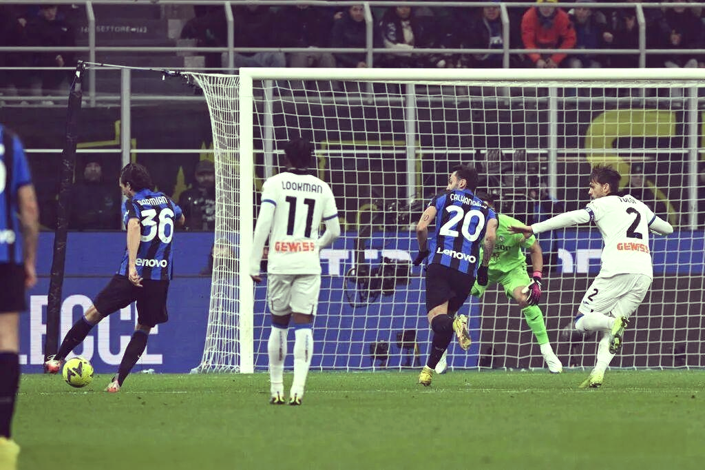 包含亚特兰大迎意大利杯关键赛；赛后造点机会；态度坚定；轮换策略成焦点的词条